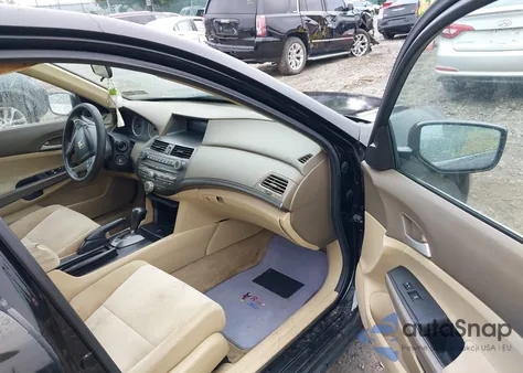 2010 Honda Accord 2.4 Lx-P из США, поврежденный, VIN 1HGCP2F46AA084112